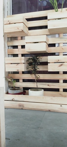 लकड़ी के स्टैंड