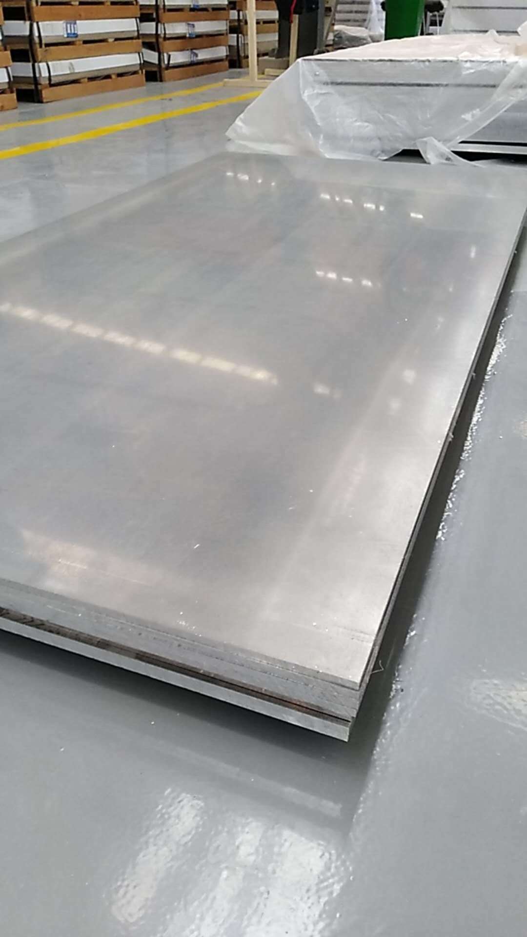 Aluminium Alloy Sheet - Grade 1050, Silver Mill Finish | Lightweight, Corrosion Resistant, Highly Reflective