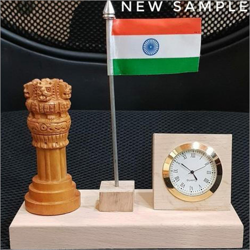 लकड़ी की ऑफिस टेबल क्लॉक