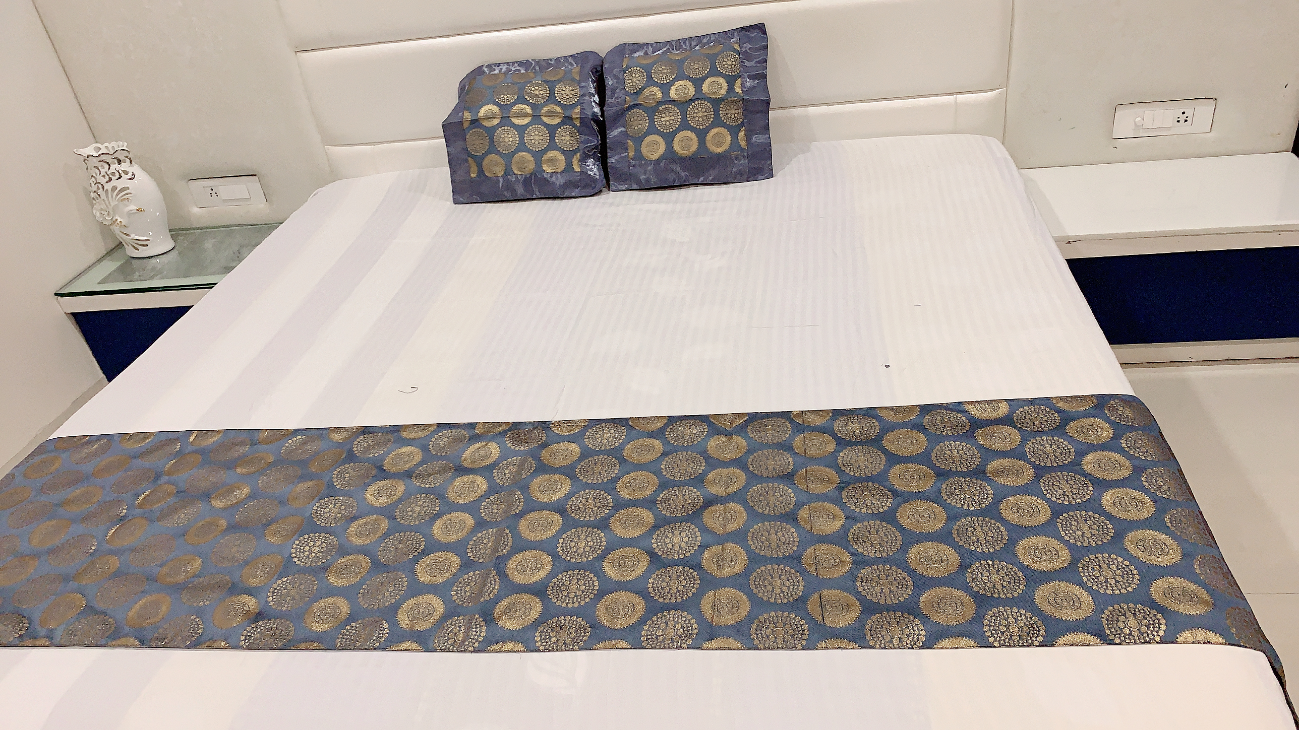 All Brocade Bed Runner