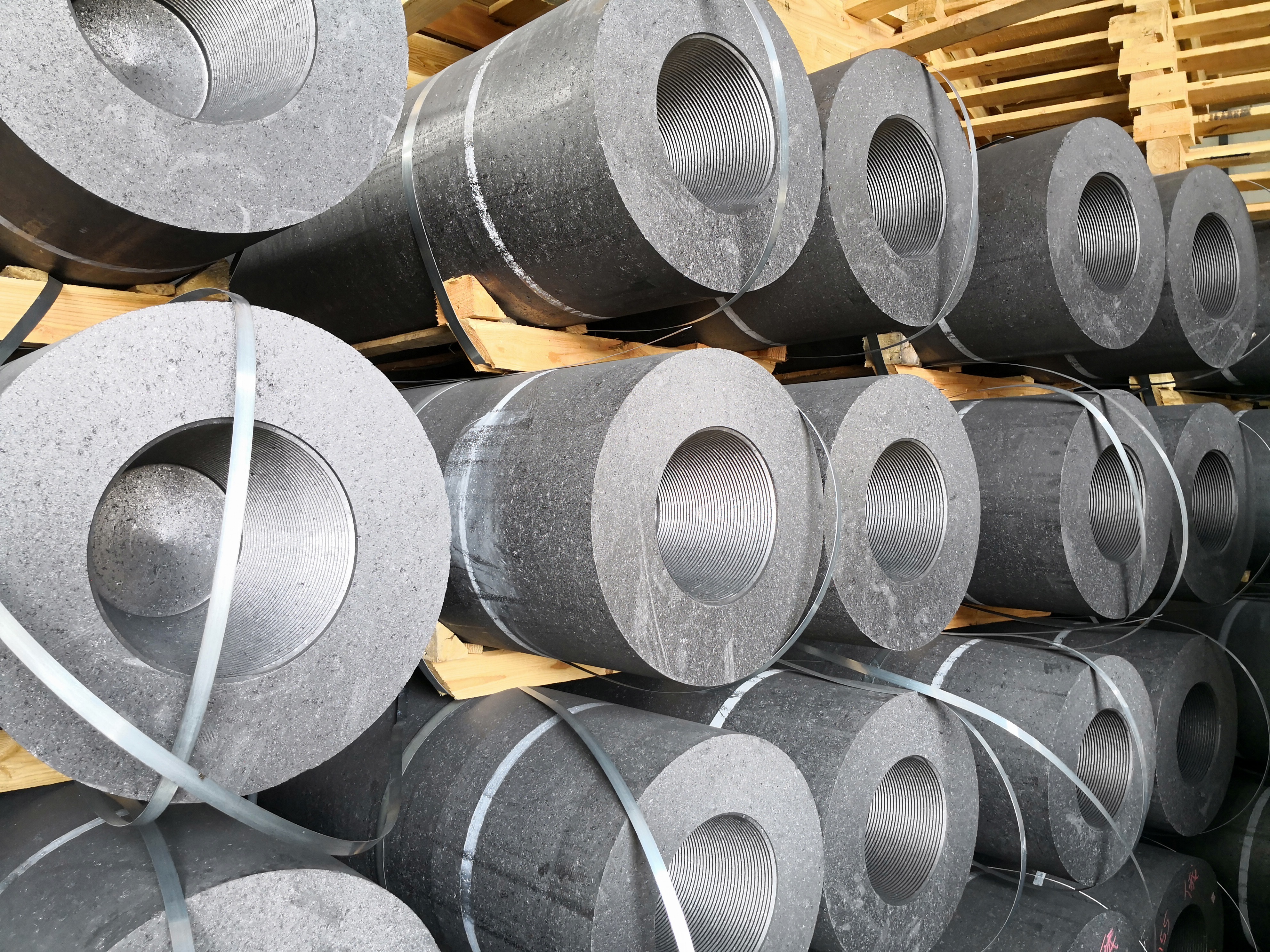High Quality Rp Hp And Uhp Electrode Application: Steel Melting