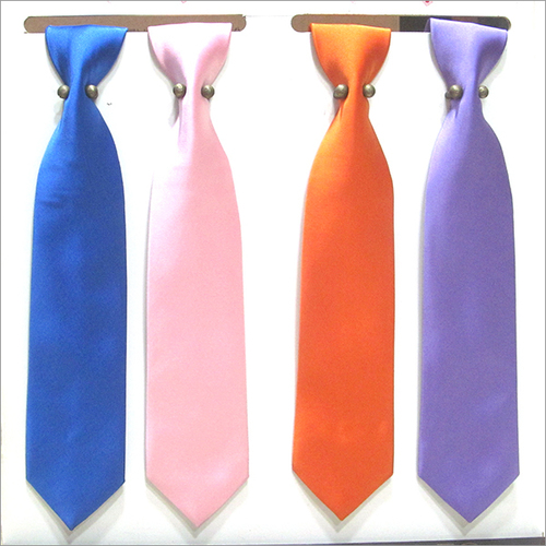 विंटर पॉलीस्टर शैतान प्लेन टाई