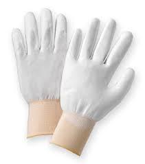 Leather Gloves - Leather Fabric, Customised Color, Cotton Lining | Plain Pattern Design For Stylish Comfort And Versatile Use