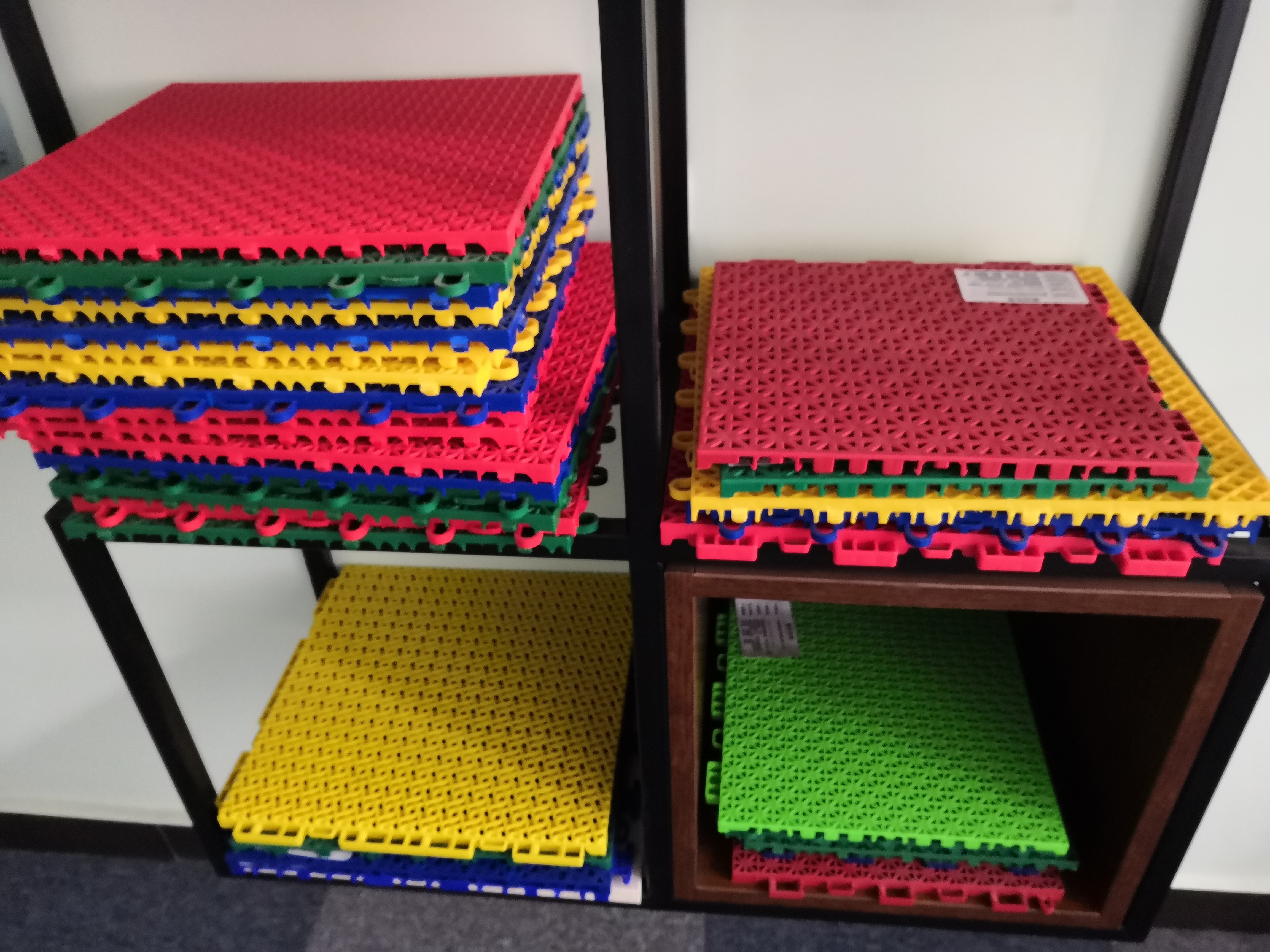 Easy Install Outdoor Pp Interlocking Tiles Basketball Court Flooring