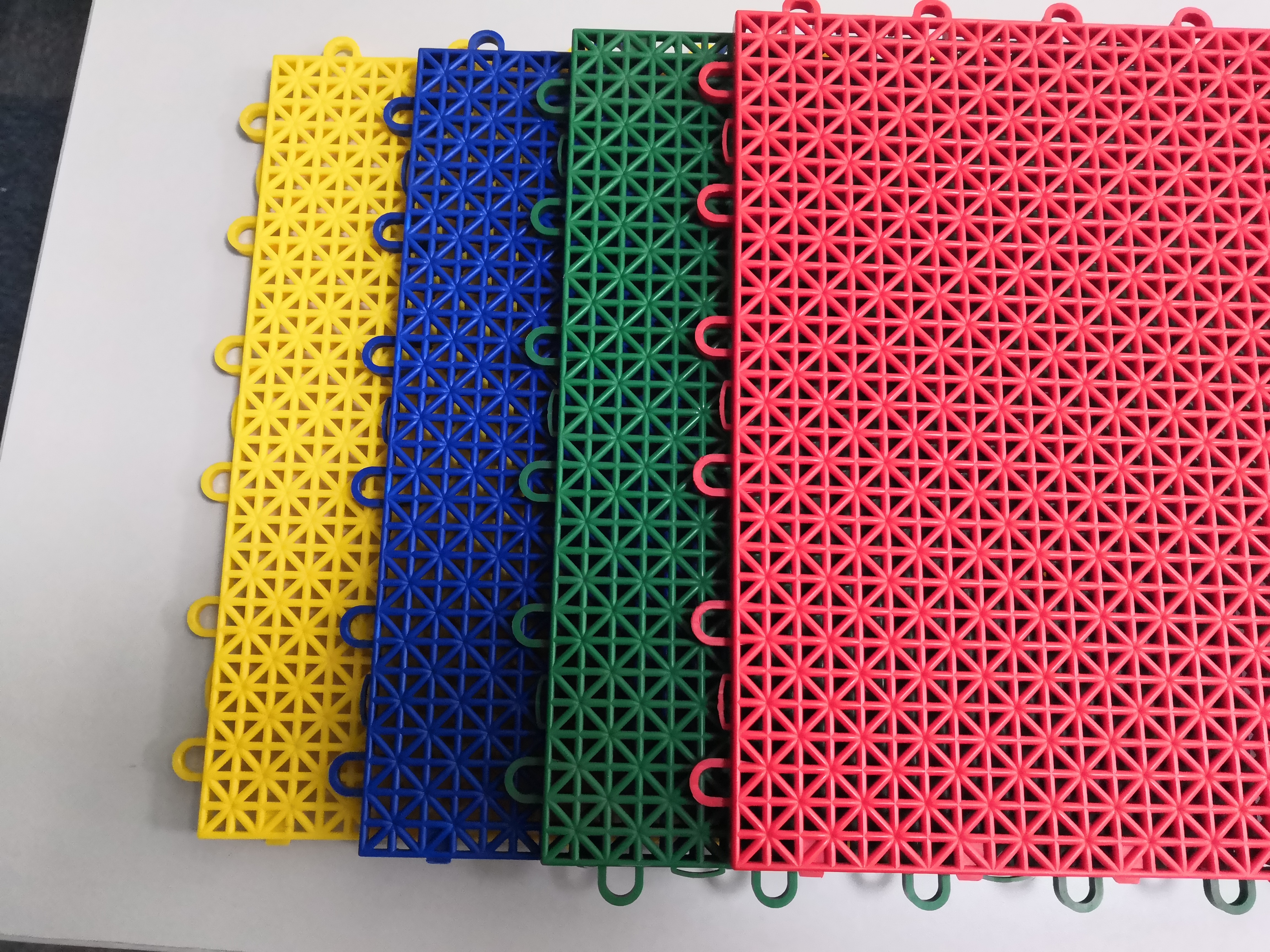 Easy Install Outdoor Pp Interlocking Tiles Basketball Court Flooring