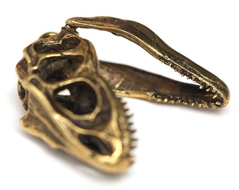 Allosaurus Skull Keychain - Brass Metal, 45x25x18 Mm Dimensions | Handmade Nautical Gift For Historians And Dinosaurs Lovers