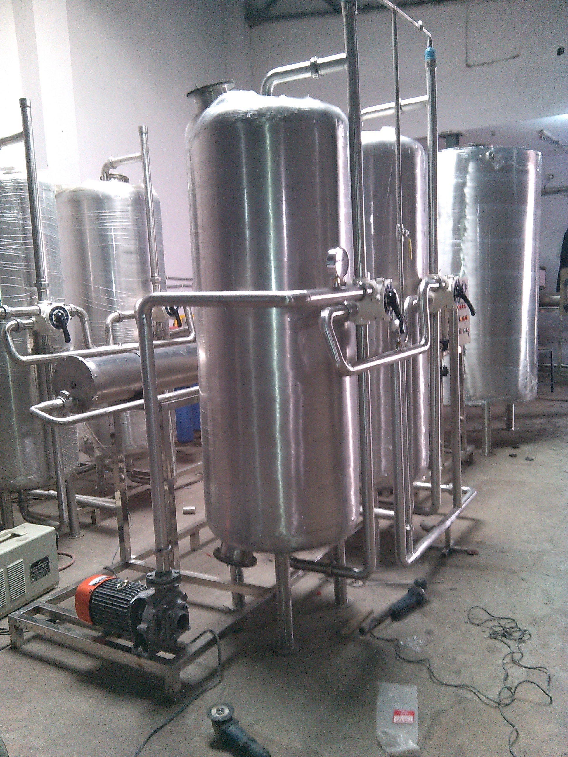 Reverse Osmosis Plant - Frp And Stainless Steel, 250 Lph To 40000 Lph Capacity, Semi Automatic Operation