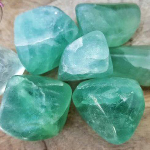 हरी फ्लोराइट टम्बल्स