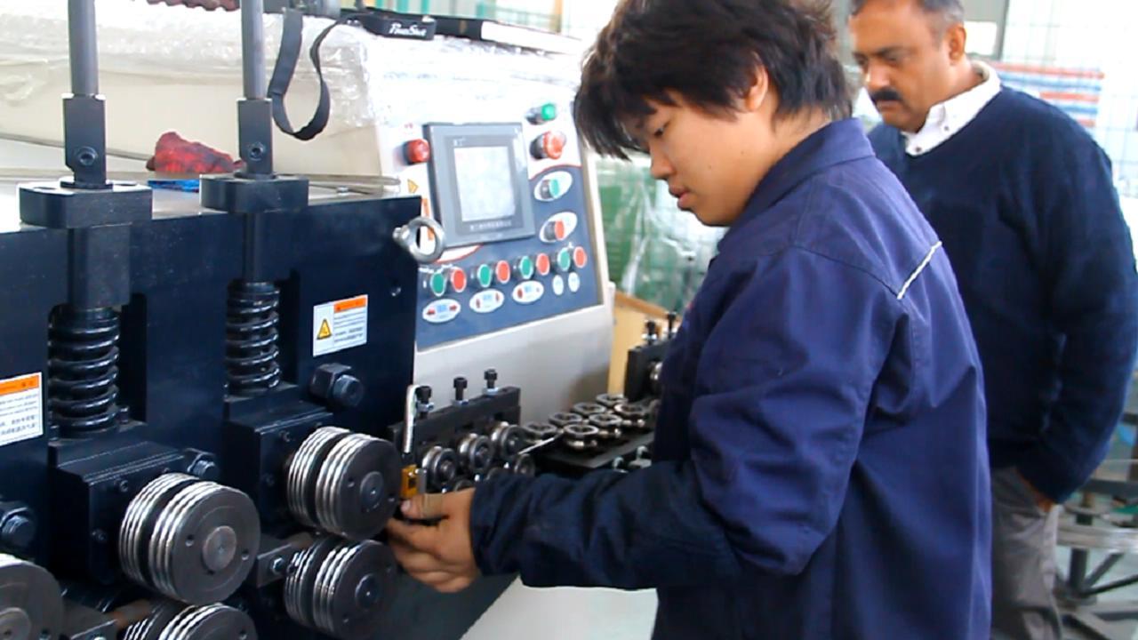 Steel Automatic Ring Making Machine
