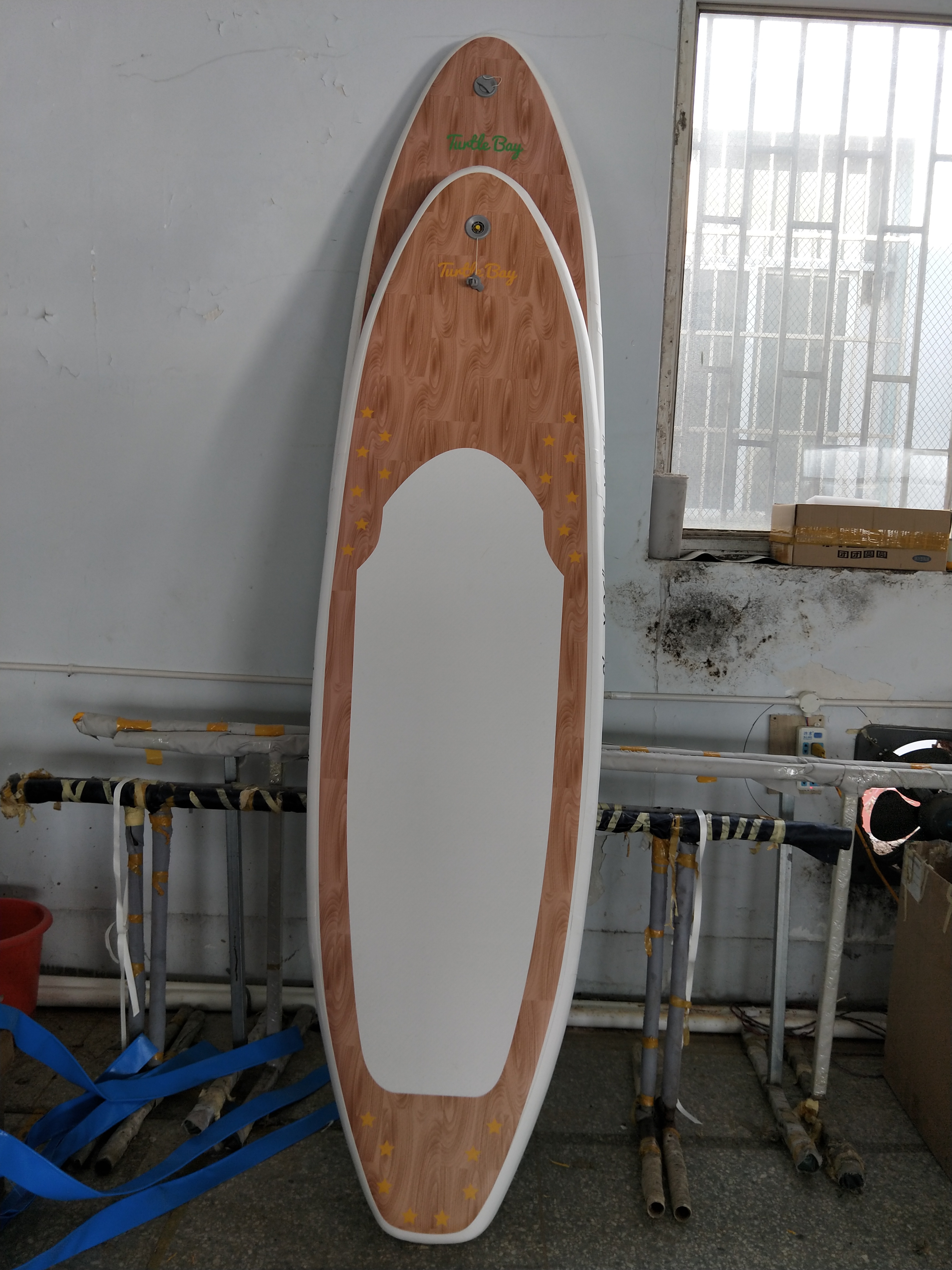 335cm Inflatable Stand Up Surfing Board Manufacturing Year: 2019 Years