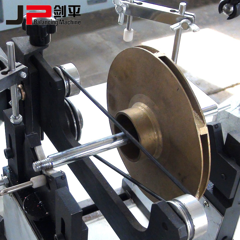 Manual Centrifugal Water Pump Impeller Dynamic Balancing Machine