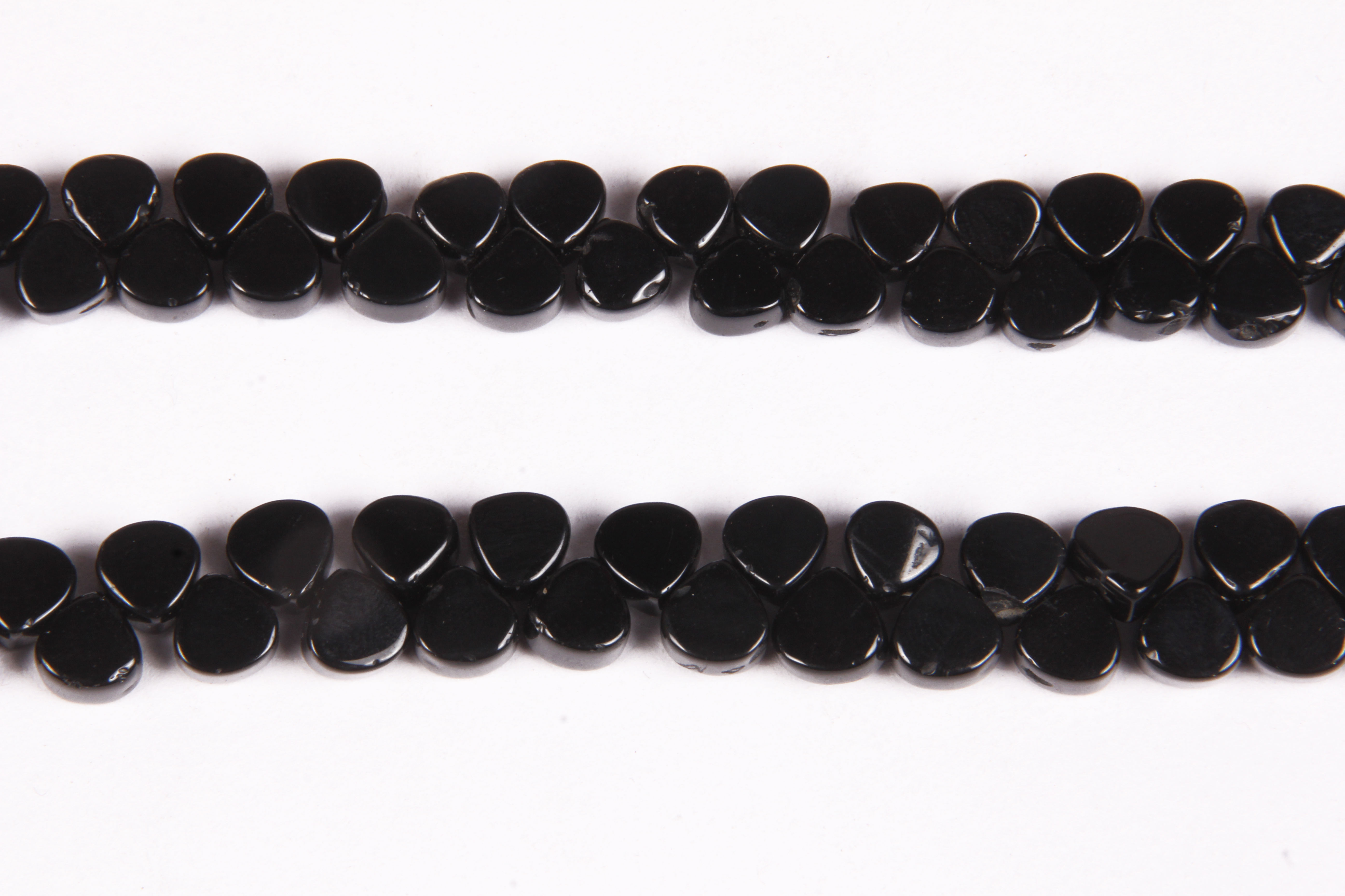 Onyx Smooth Heart Beads