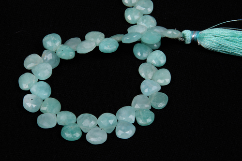 Amazonite दिल के आकार के मोती