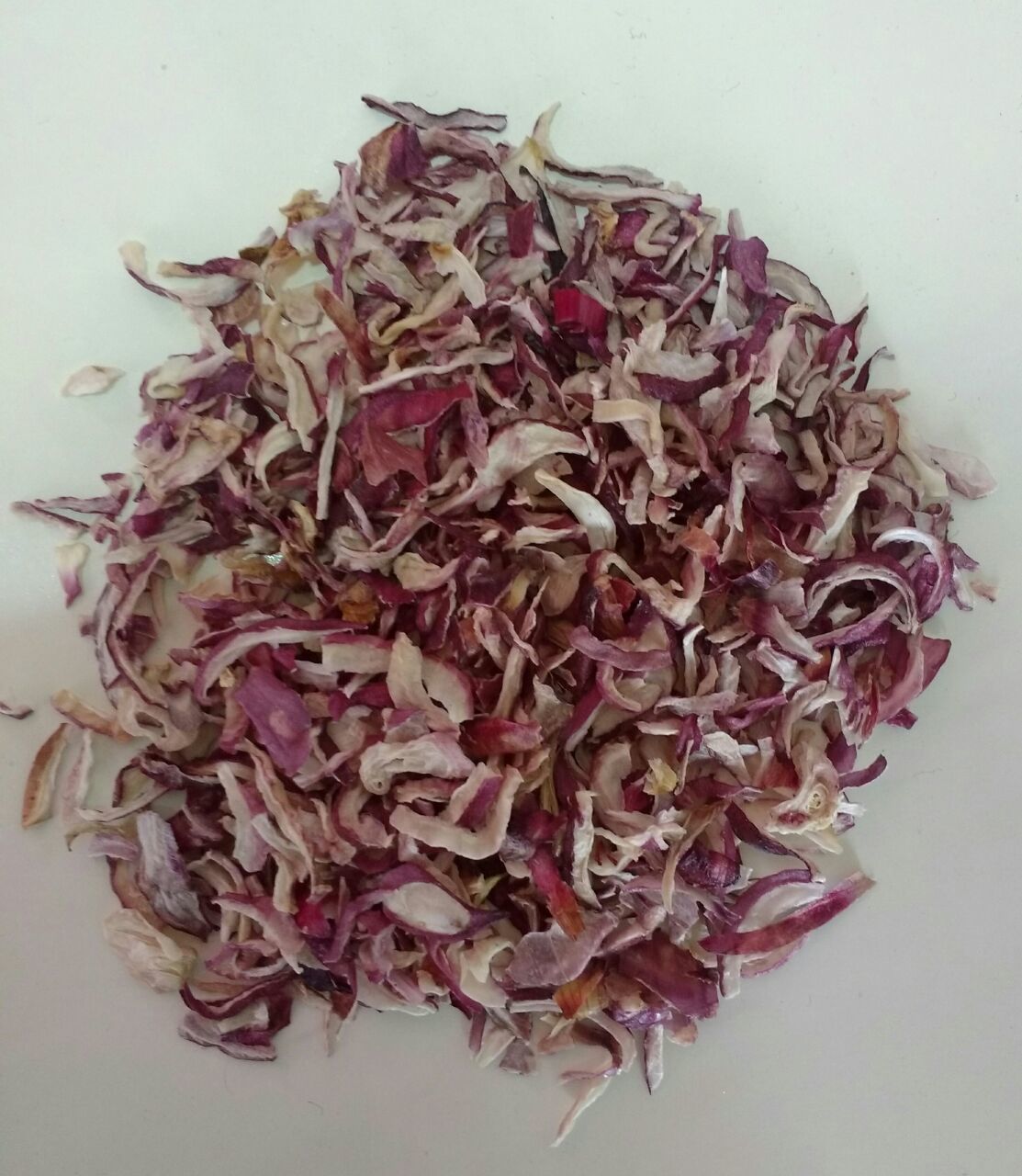 Dehydrated Red Onion Kibles - Size 3-8 Mm, Red Color | A Grade Quality, Dried Vegetable, 2 Years Shelf Life, Food Dehydrator Processed