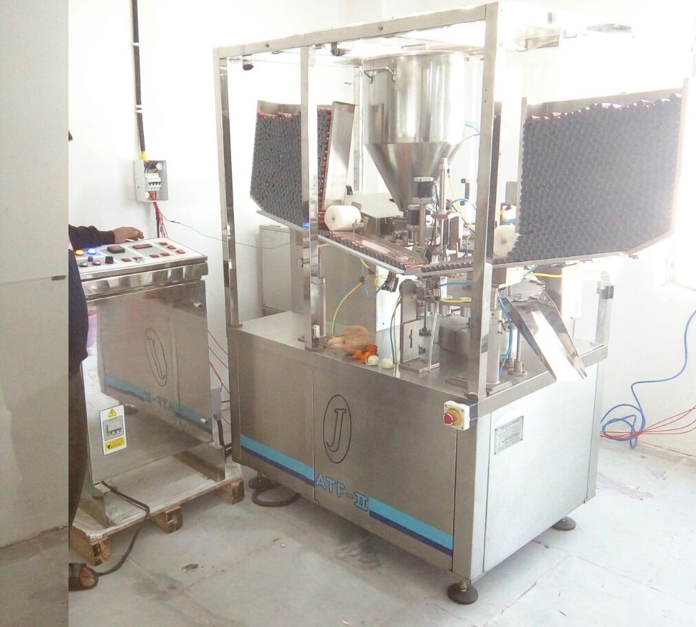 Automatic Tube Filling Machine - Capacity: 60 Tubes/min T/hr