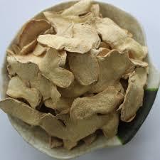 Dehydrated Ginger Flakes - A Grade Quality, Dried Variety, Two-year Shelf Life, Naturally Dehydrated For Enhanced Flavor & Freshness