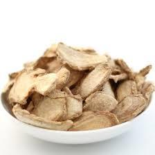 Dehydrated Ginger Flakes - A Grade Quality, Dried Variety, Two-year Shelf Life, Naturally Dehydrated For Enhanced Flavor & Freshness