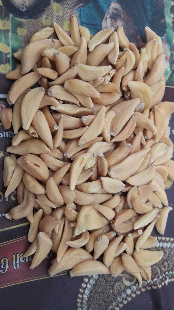 Dehydrated Brown Garlic Flakes - A Grade Quality, 2-year Shelf Life, Dried Raw Flakes, Food Dehydrator Processed, Normal Taste, Brown Color