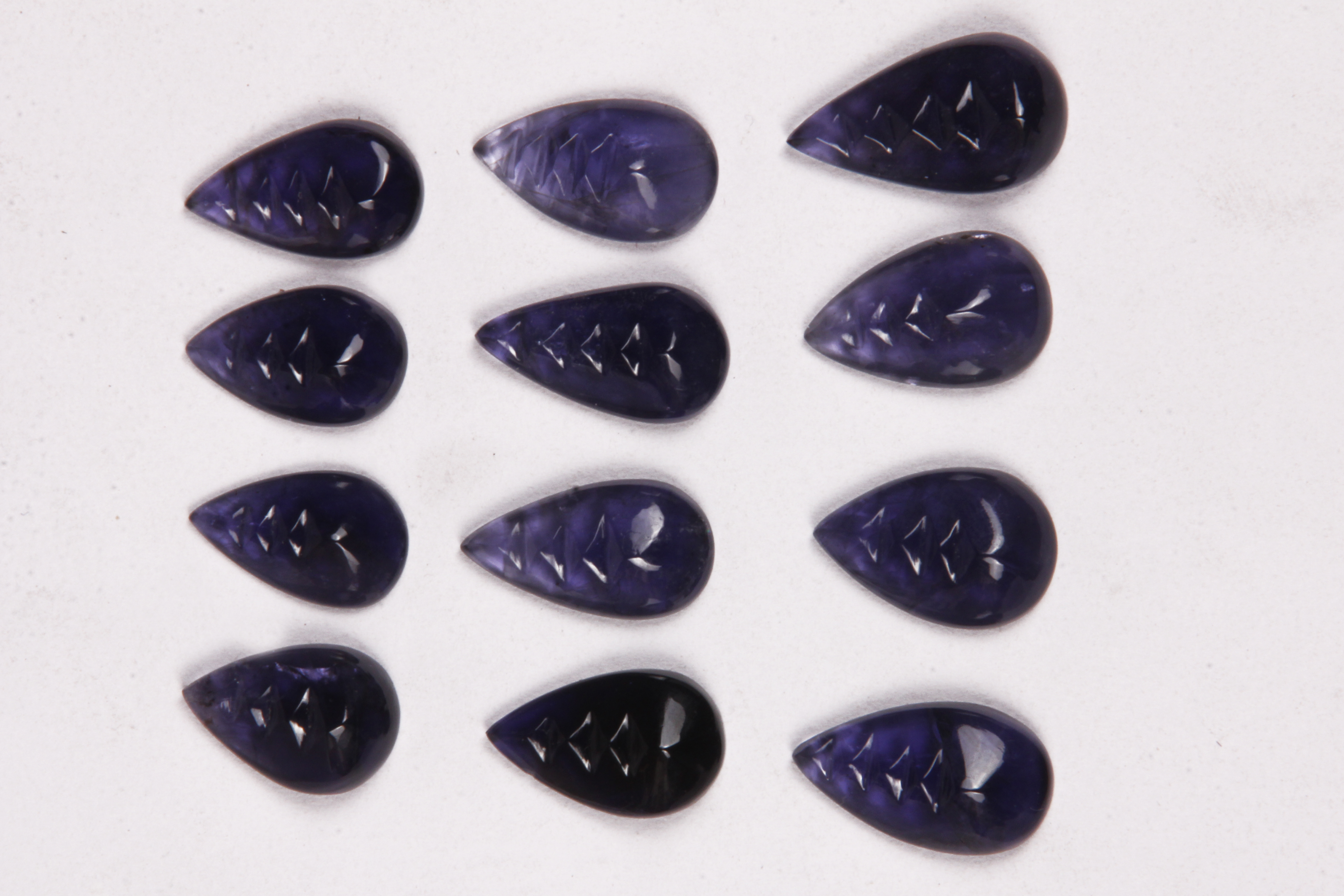 Iolite Carving Gemstone