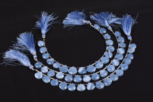 ब्लू ओपल हार्ट बीड्स