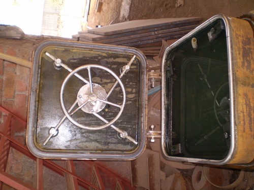 समुद्री जलरोधी हैच त्वरित कार्रवाई