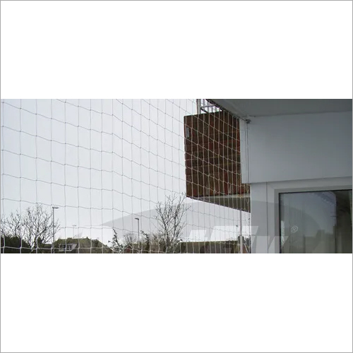 एंटी बर्ड नेटिंग और स्पाइक्स