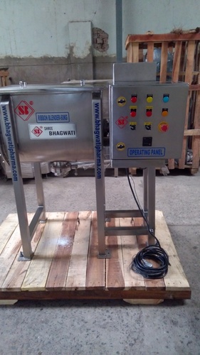 Ribbon Blender Machine For Spices Capacity: As Per The Client Required Kg/Hr