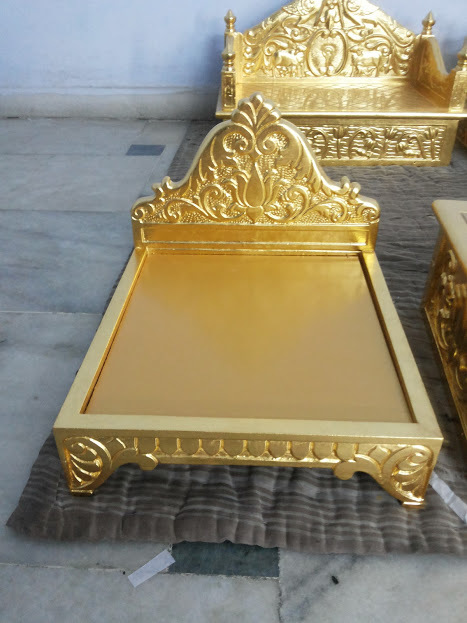 Gold Gadi Sinhasan