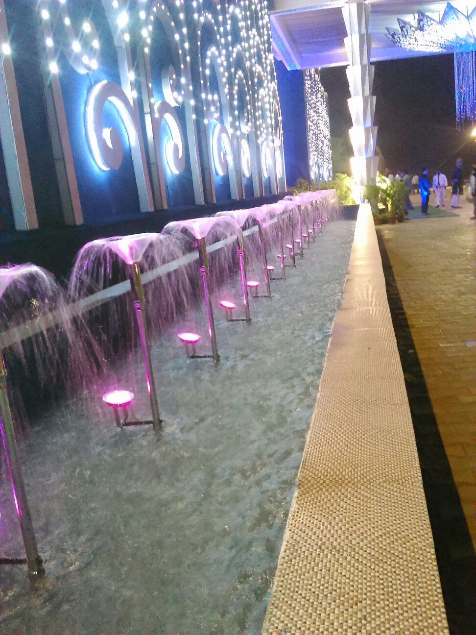 Fountain Nozzle - Foam Bell Geyser