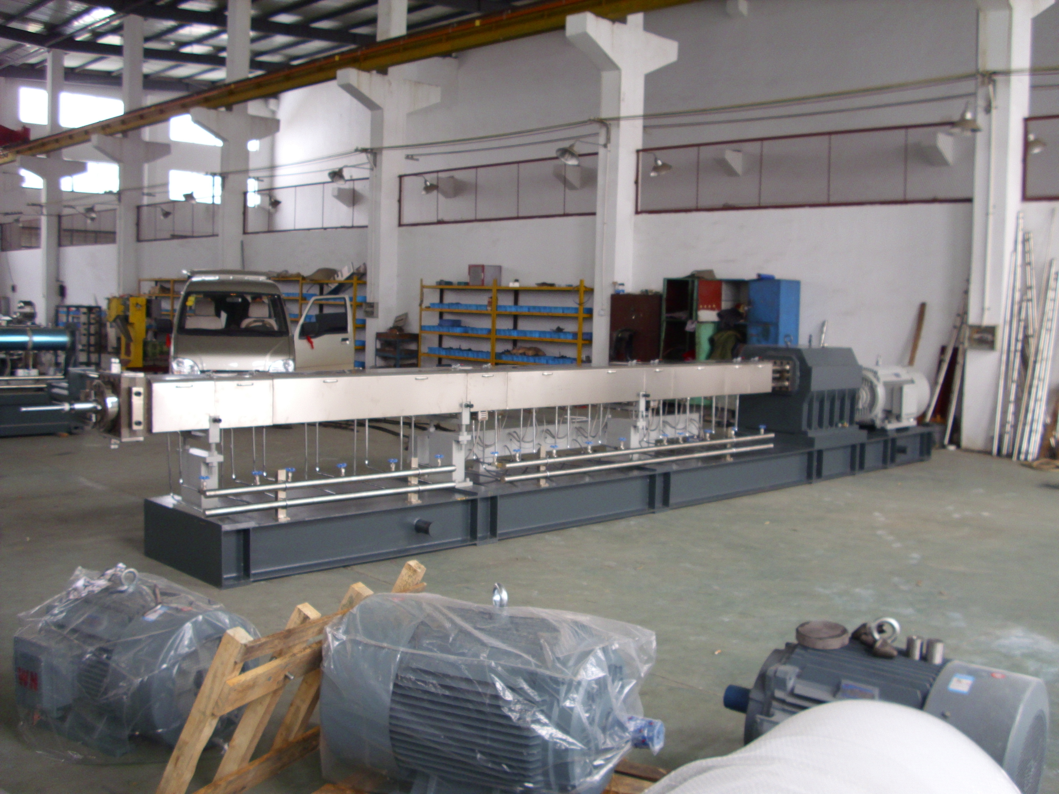 Tse95c Twin Screw Extruder Capacity: 800-1800 Kg/hr