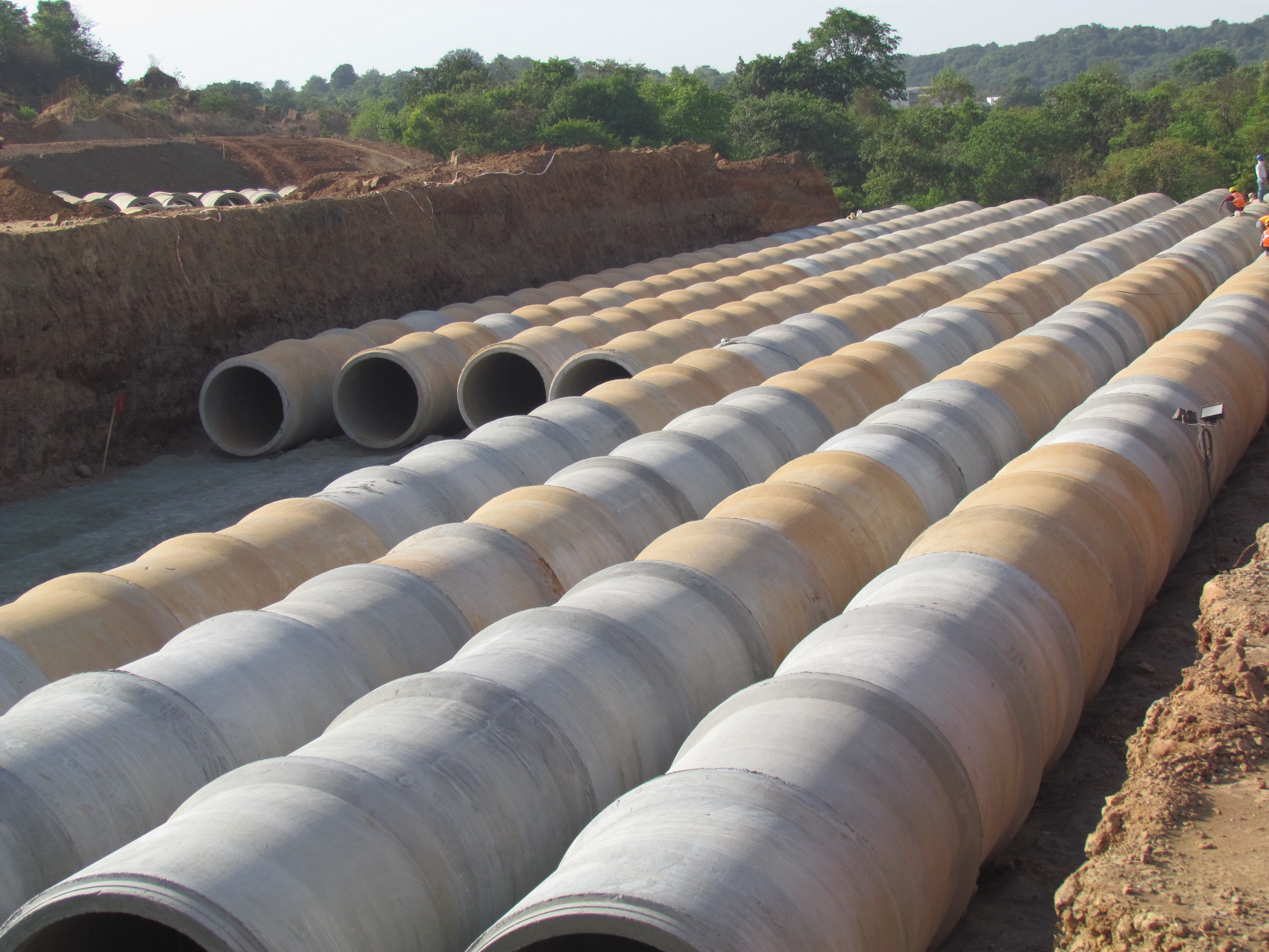 Rcc Pipes - Np3 & Np4 Class, 450mm To 1800mm Diameter, Grey Round Shape, Socket Joint Connection