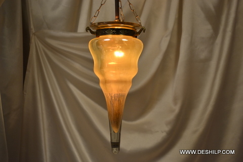 रात के लिए येलो एंटीक ग्लास न्यू शेप वॉल हैंगिंग