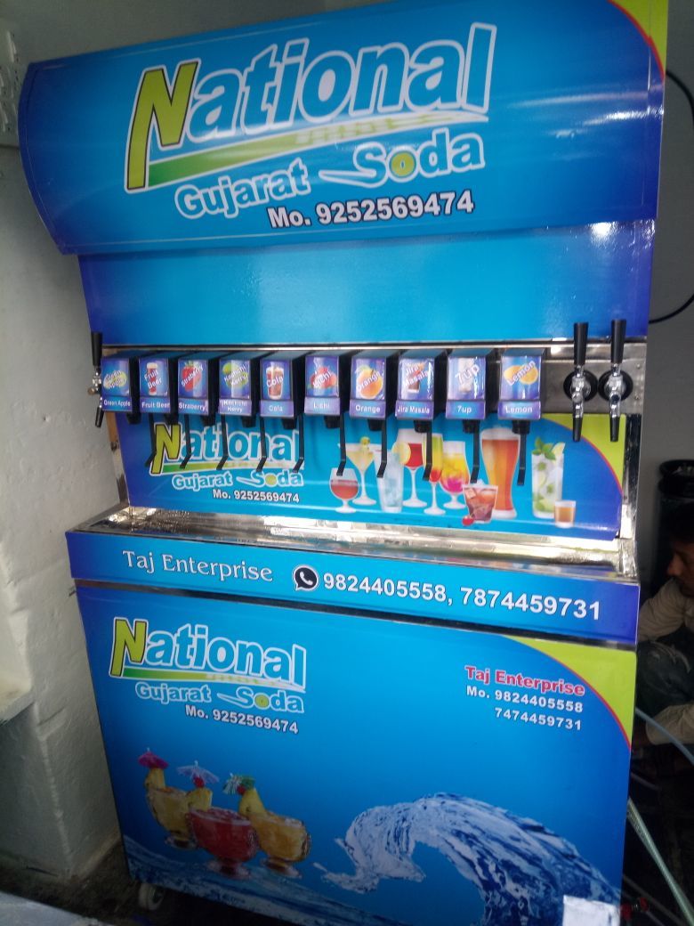 Taj 12+2 Soda Machine Capacity: 1200 Glass Per Day Ton/day