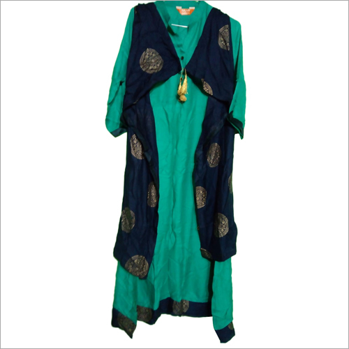 महिलाओं की आधुनिक कुर्ती