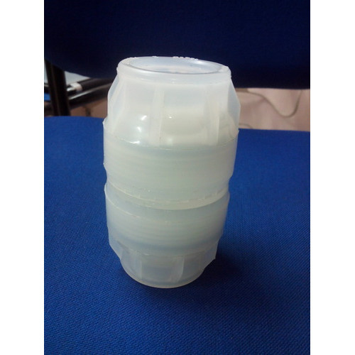 सफेद पुश फ़िट काउप्लर