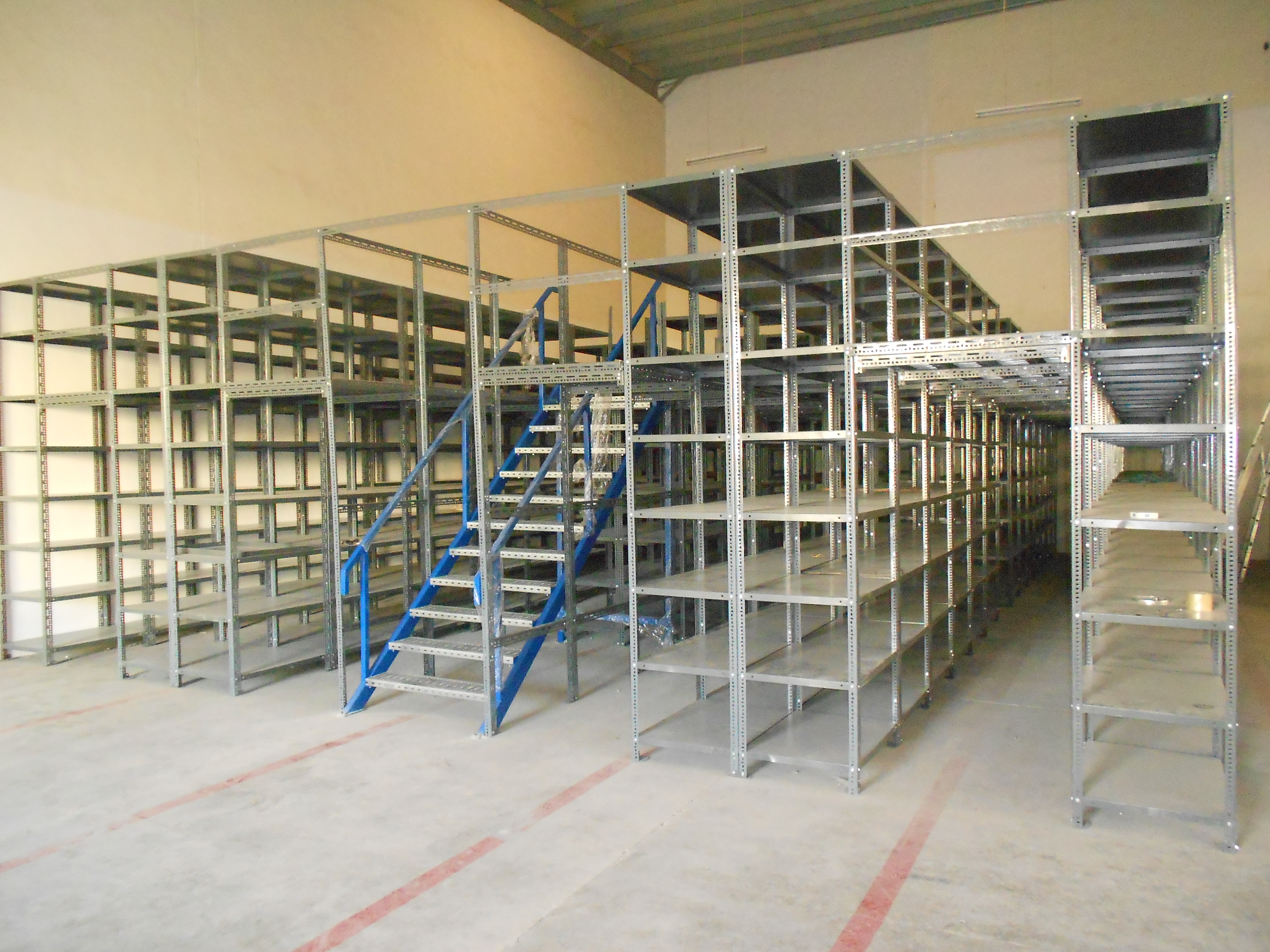 Slotted Angle Shelving System Capacity: 50 To 150 Kg/hr