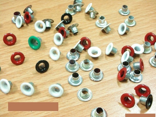 एल्युमिनियम आईलेट्स