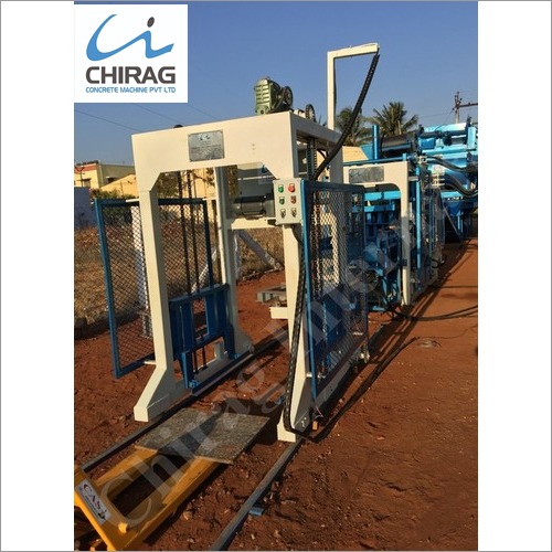 Chirag Advanced Popular Hollow Block Machine Capacity: 1000-1500 Kg/hr