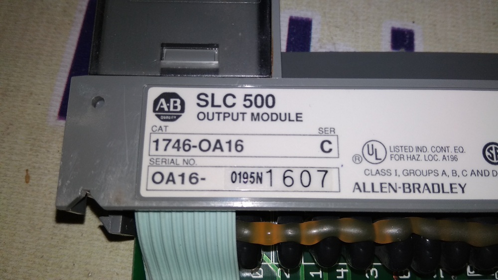 Allen Bradley Output Module 1746-oa16 C