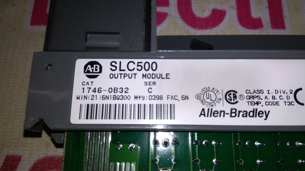 Allen Bradley Output Module 1746-ob32 C