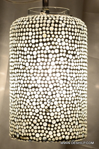 सिल्वर व्हाइट डायमंड शाइन ग्लास वॉल हैंगिंग