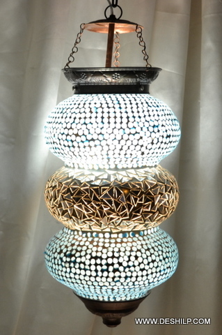 स्काई ब्लू मोज़ेक हस्तनिर्मित ग्लास वॉल हैंगिंग