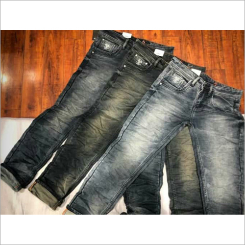 मेन्स स्ट्रेट फिट जींस