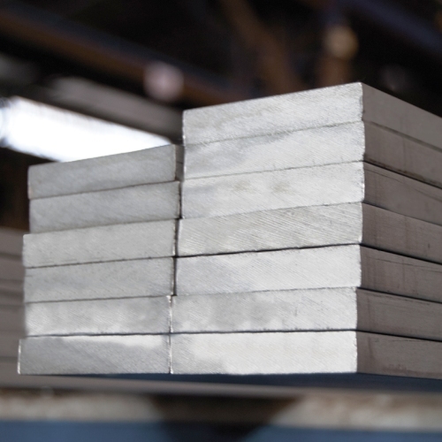 Stainless Steel Flat Bars - Customized Dimensions & Thickness, High Durability And Impurity-free Quality