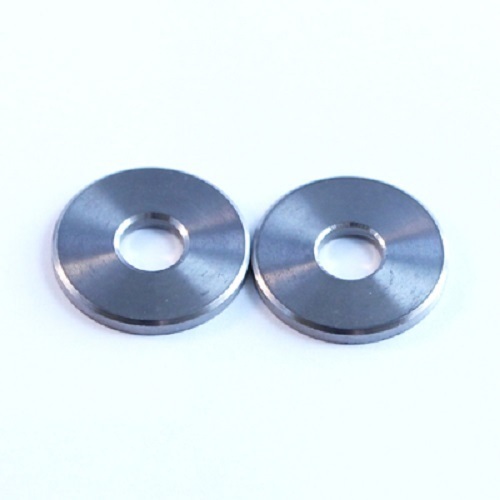 वॉशर टाइटेनियम