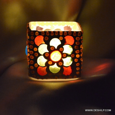 एंटीक इमिटेशन हैंड डेकोर ग्लास कैंडल होल्डर