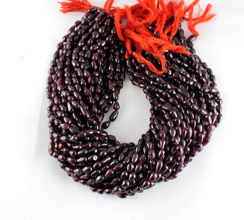 गार्नेट ड्रॉप्स बीड्स