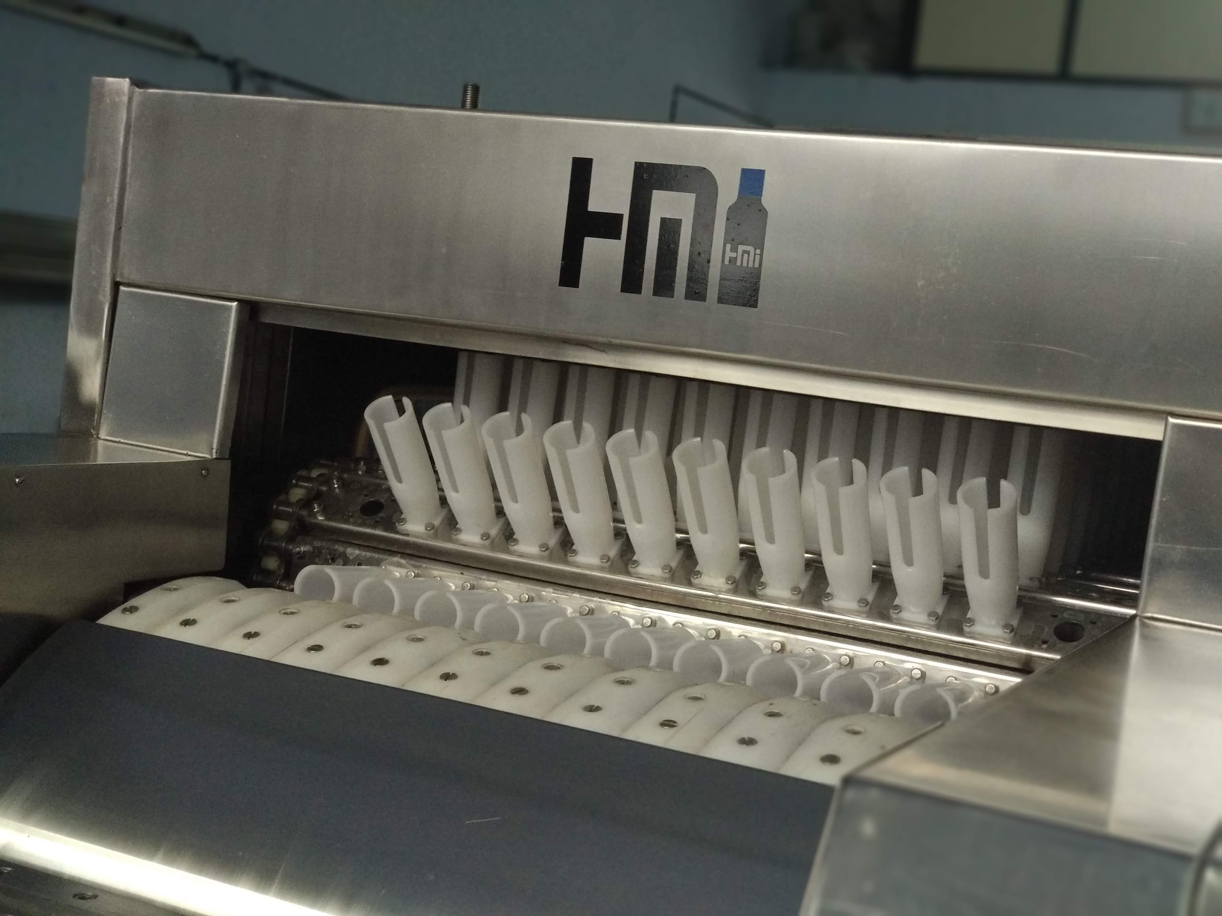 Automatic Linear Bottle Washing Machine Capacity: 100 To 250 T/hr