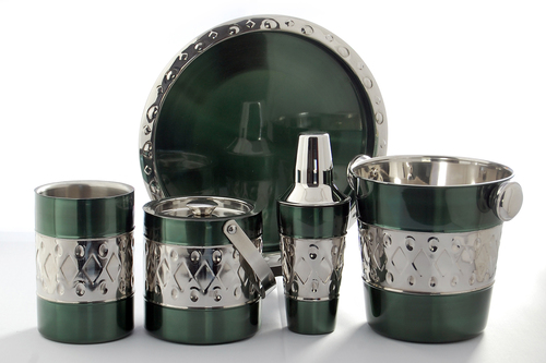 Green steel designed bar set