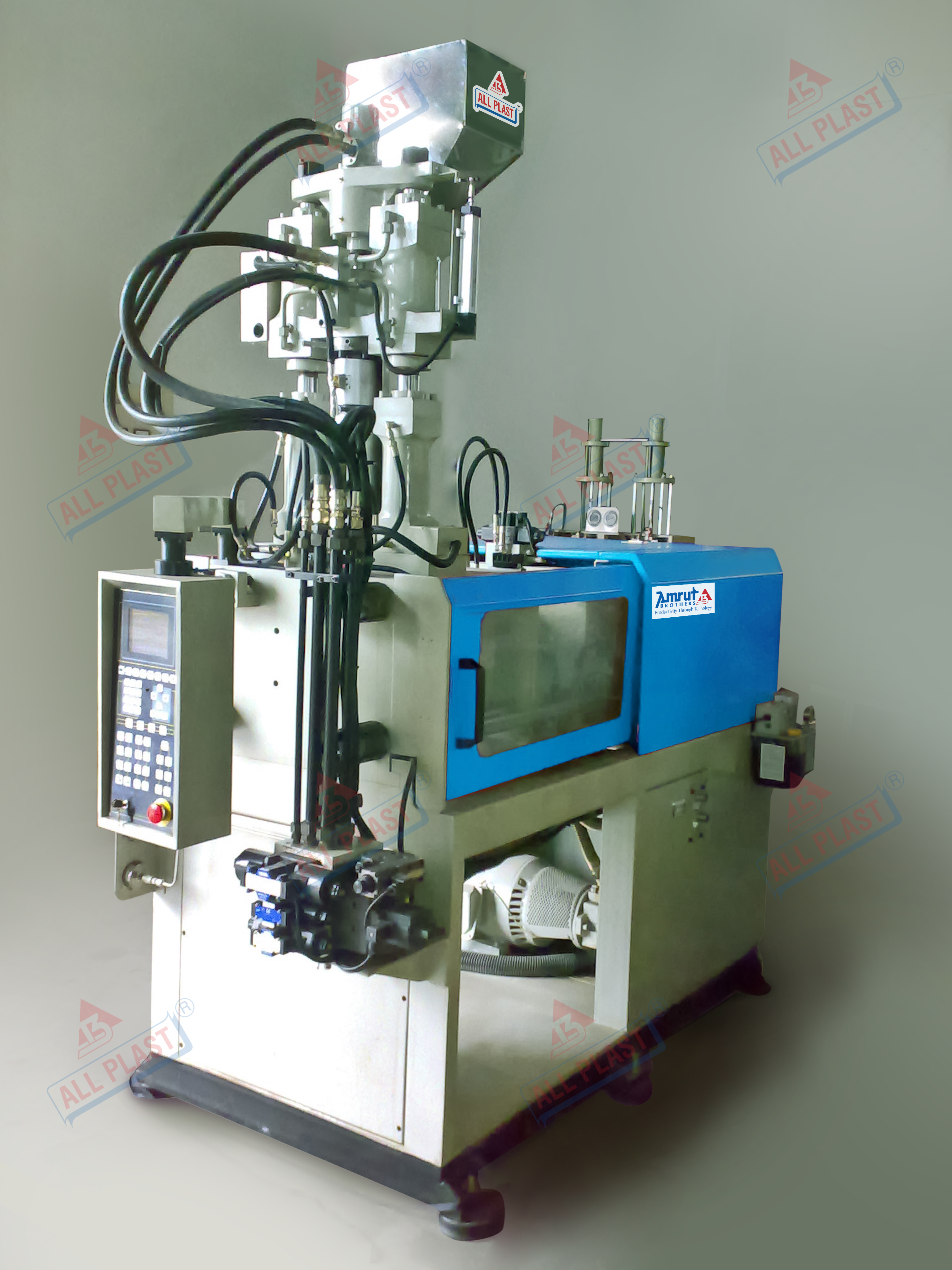 Hydraulic Vertical Injection Moulding Machine Clamping Force: 40 Milligrave-force (Mgf)